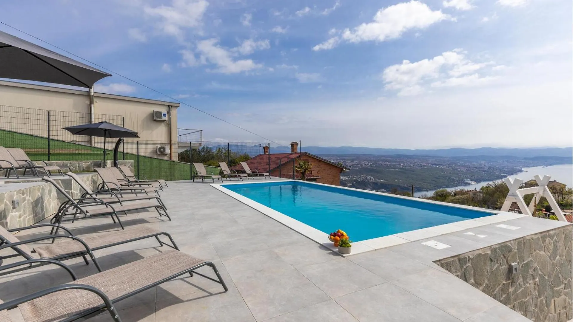 Gorgeous Apartment In Bregi With Wifi Breza